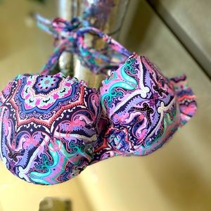 Victoria’s Secret 34D bathing suit push up top